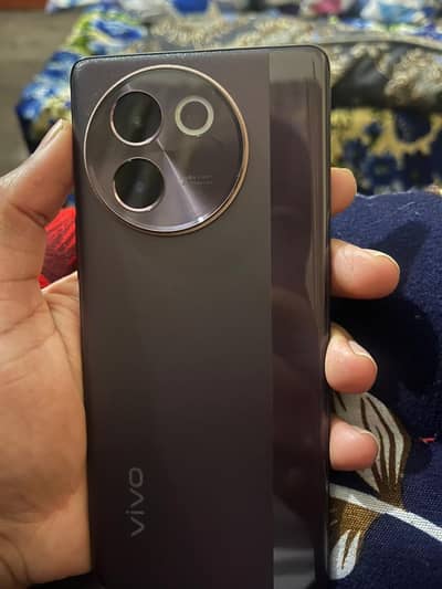 Vivo V30e