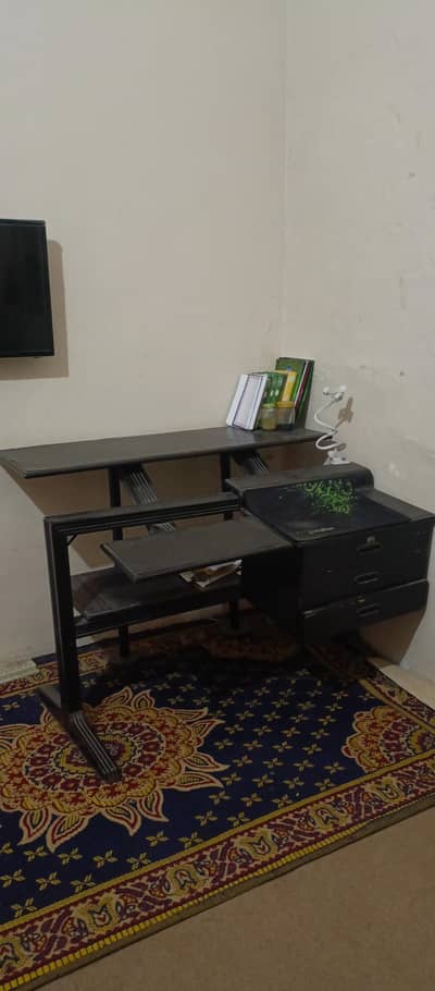 New Design Computer Table