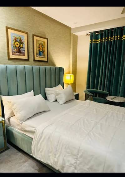 One bedroom VIP apartment for 3/4 hours daily basis in bahria town