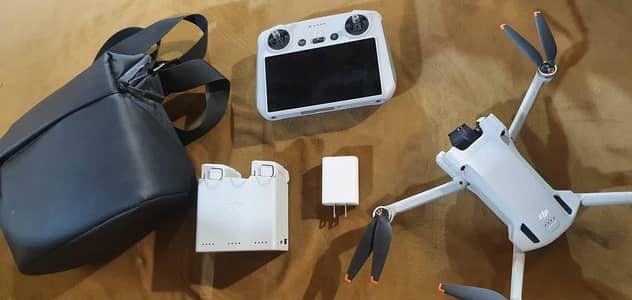 Drone DJI Mani 3 pro combo parking