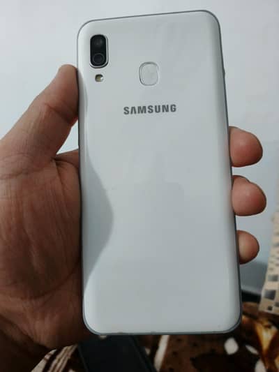 samsung galaxy A30