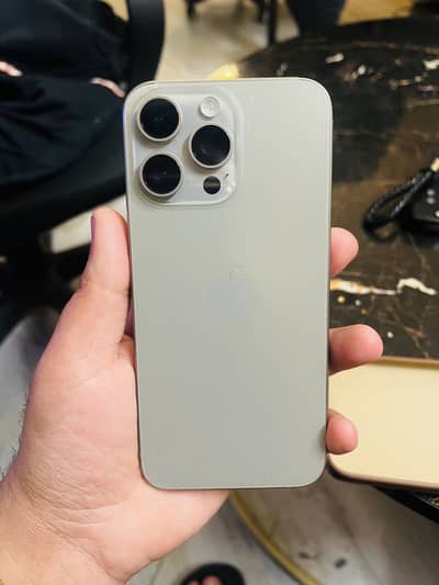 iPhone 15 pro Max 256gb 10/10 condition 86% health box cable PTA
