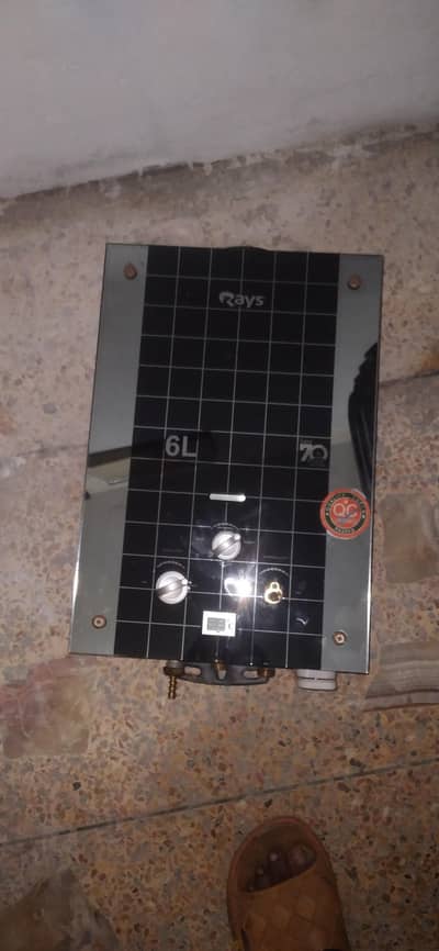 i-zone rays 6 liter glass front geyser