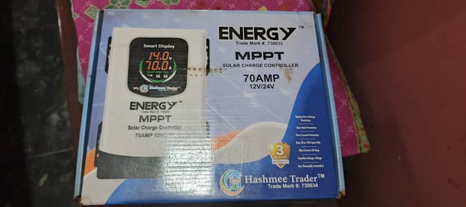MPPT Charge Controller – 70A – Perfect Condition
