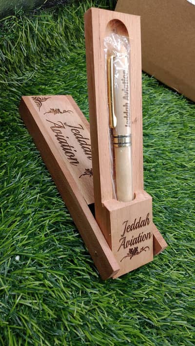 customized wooden ballpoint