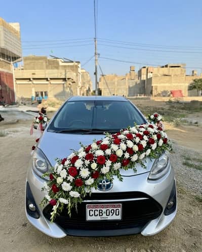 Toyota Aqua G (leather seats top of the line)