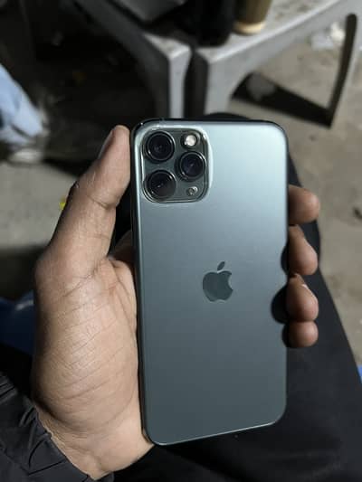 I phone 11 pro Officially pta approved 10/9.5