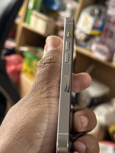 IPhone 14 Pro factory unlock