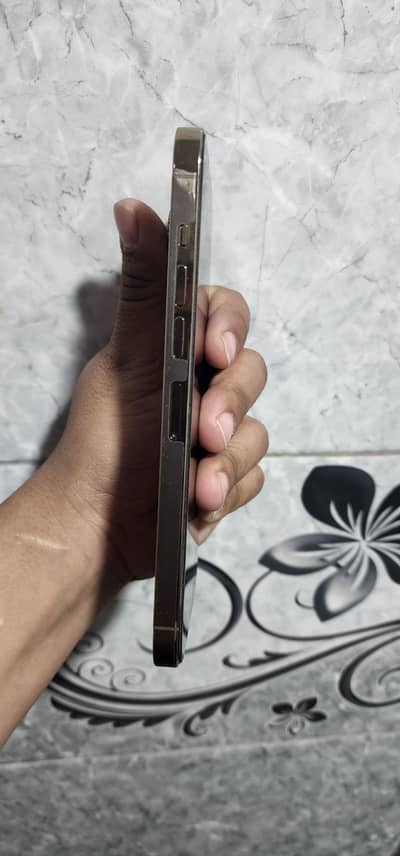 I phone 13 pro max  for sale