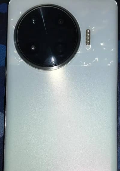 Tecno spark 20pro plus 8+8/256