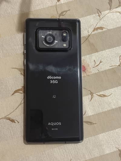 SHARP AQUOS R6 240 Hz. 12/128.