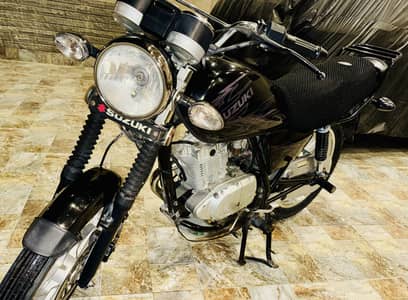 Suzuki GS 150 SE 2021