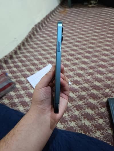 Iphone 12 pro max like new.