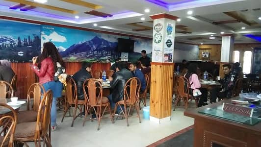 60 chair and table u