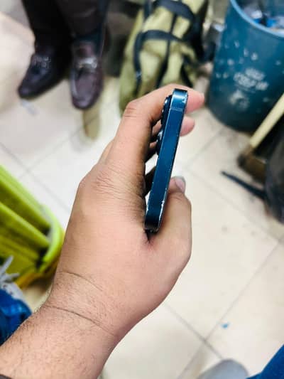 iPhone 14 plus 128 gb JV 85 battery