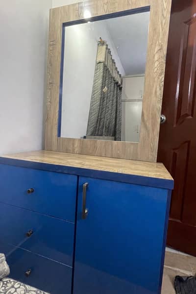 Super Gloss Lasani Complete Bed Set