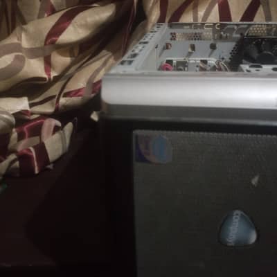 Desktop With 22 Inch LED