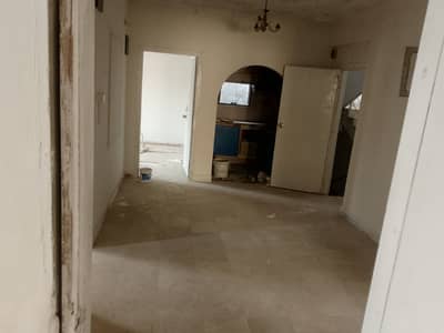 Urgent for sale 3 bed dd 1050 sq feet DHA phase 5 badar commercial Karachi