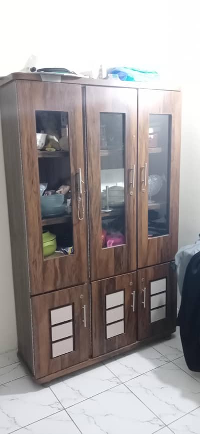 urgently selling Divider