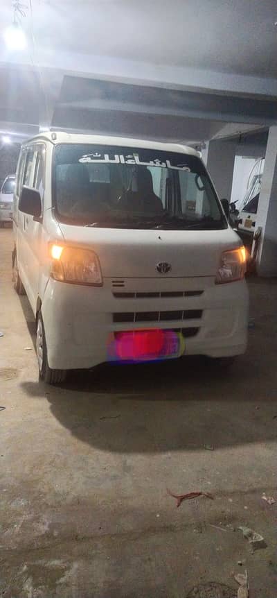 Toyota pixis van