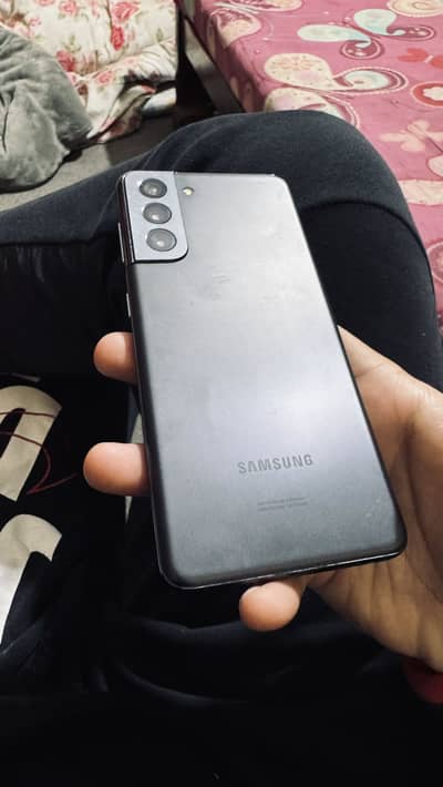 Samsung S21 8/128 black color front glass broke