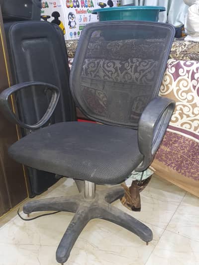 1 Side Tables+ Office Chair Urgent Salw