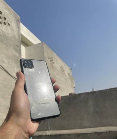 Samsung a12