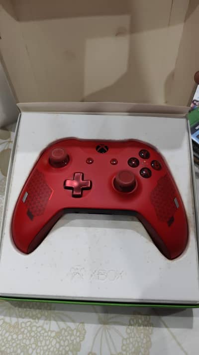 Xbox one S console slim design