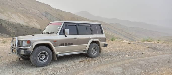 Mitsubishi Pajero 1991