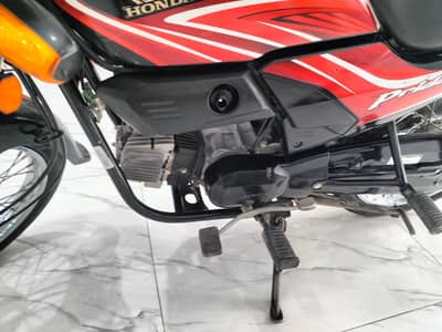 Honda prider