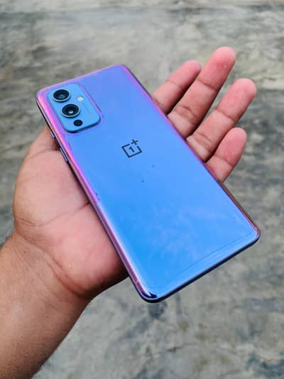 OnePlus 9 5G 12/256GB with Snapdragon 888 Processor and 120Hz Display
