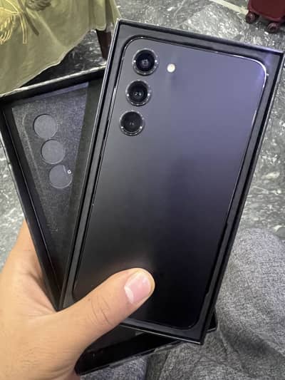 S 23+ Non pta 8/256 only one day used