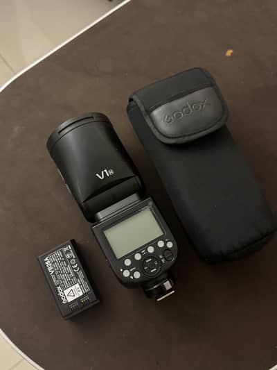 V1 godox nikon