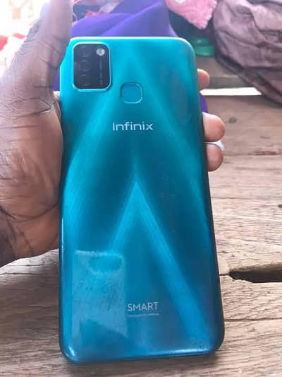 Infinix smart 5 3/64 gb