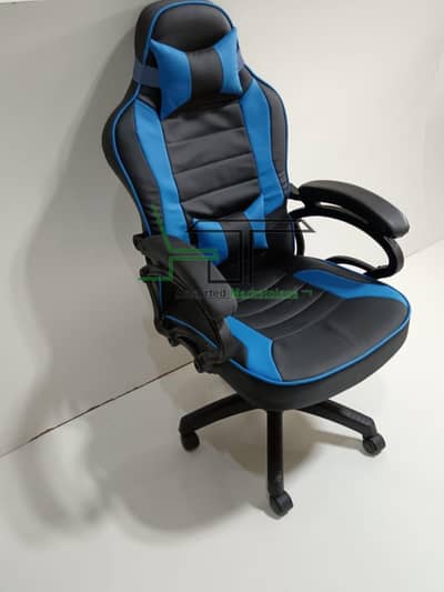 GAMING CHAIR AVAILABLE FOR SALE
