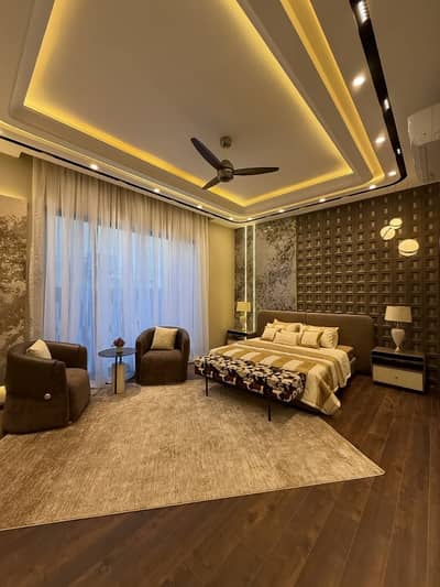 Lucky One Apartment 3 Bed Lounge *Code(15443)*