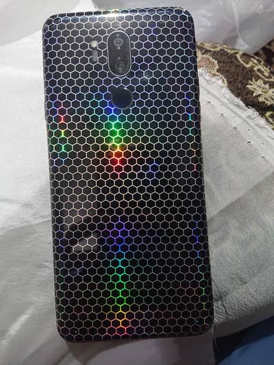 lg g7 thinq all ok back crack but sheet applied 4 64