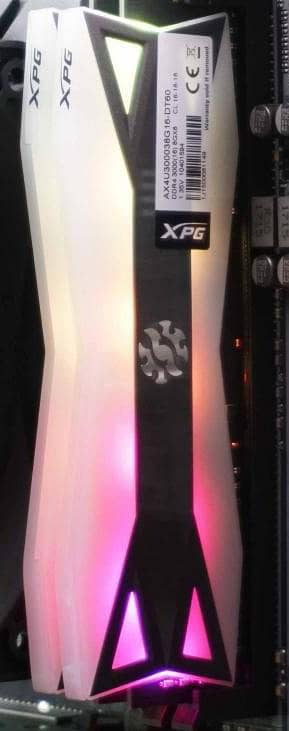 XPG SPECTRIX D60G 8GBx2 16GB DDR4 3000mhz