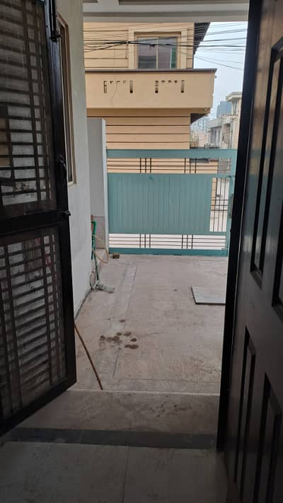 6 Marla Ground Portion House For Rent