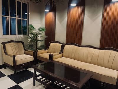 high quality Solid Sheesham Sofa Set 5 Seater with Velvet