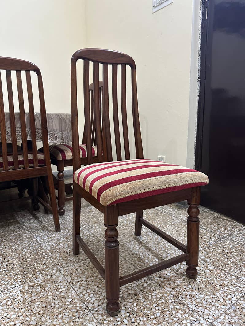 Dining Table Set - Perfect condition 3