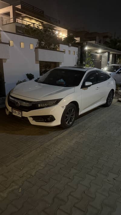 Honda Civic VTI Oriel Prosmatic UG 2022