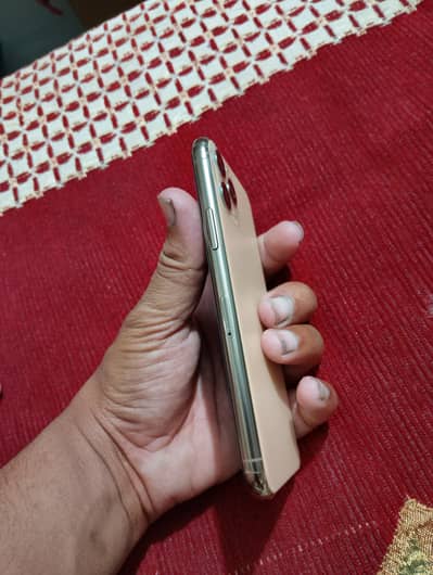 I phone 11 pro 64 GB factory unlace