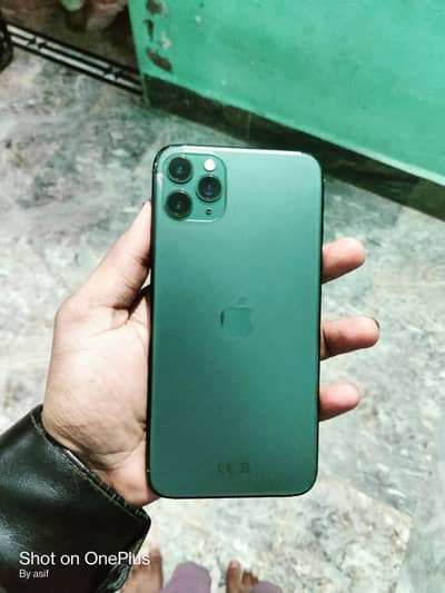 Selling Iphone 11pro max Pta Approved