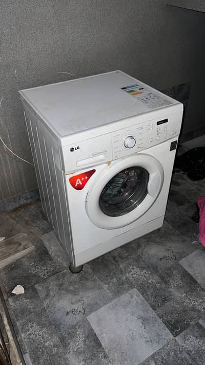 LG 7Kg Front Load Fully Automatic Washing Machine