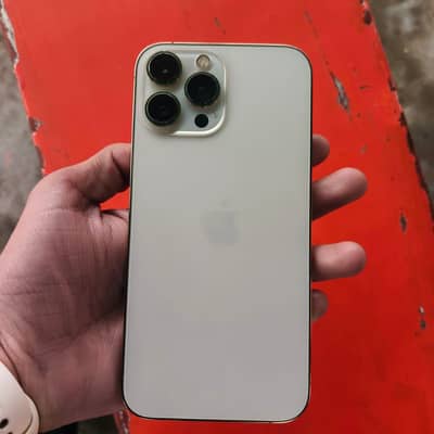 Iphone 13 pro max golden color