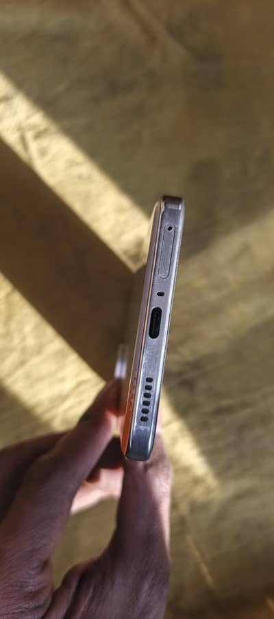 IQoo Neo 10 , 12/256 Best Gaming Device Pubg 120 FPS