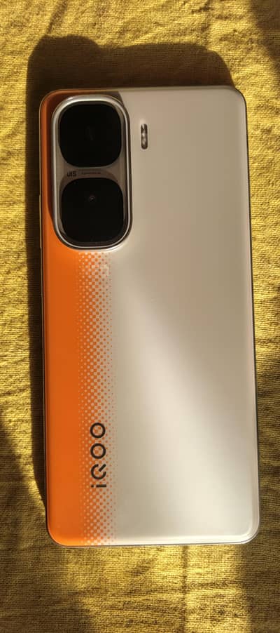 IQoo Neo 10 , 12/256 Best Gaming Device Pubg 120 FPS