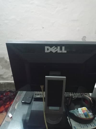 22 inche Dell Monitor / Screen  – Good Working Condition