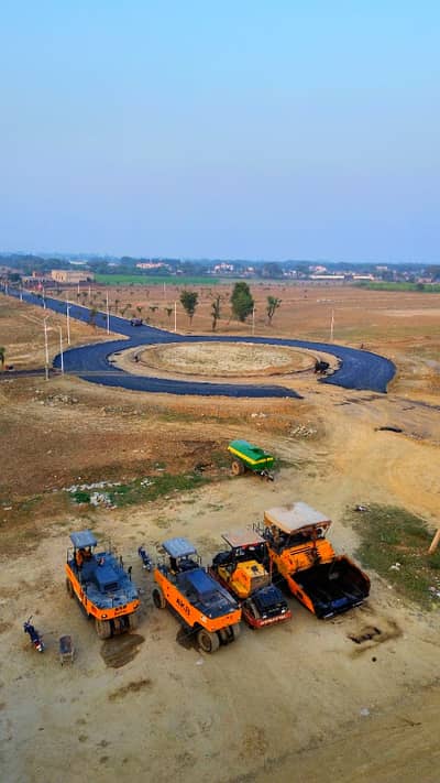 Barki Road Farm House Sized 1 Kanal Is Available